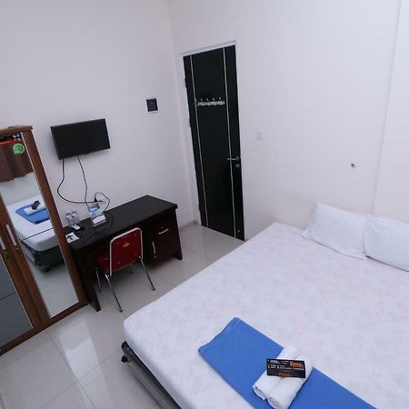 Hotel Kamar Keluarga Tanah Abang Jakarta Exterior foto