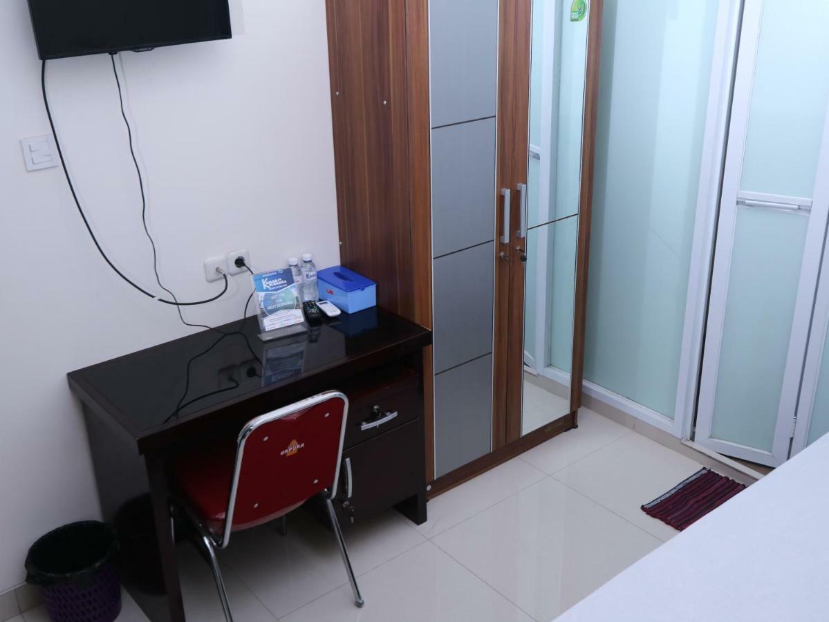 Hotel Kamar Keluarga Tanah Abang Jakarta Exterior foto